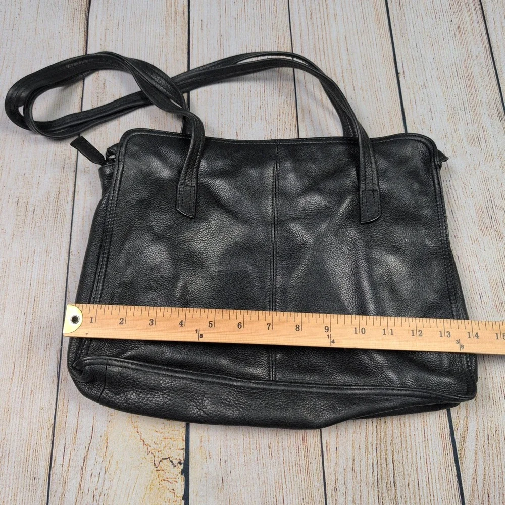 Tignanello Black Leather Crossbody Shoulder‎ Bag Organizer Purse